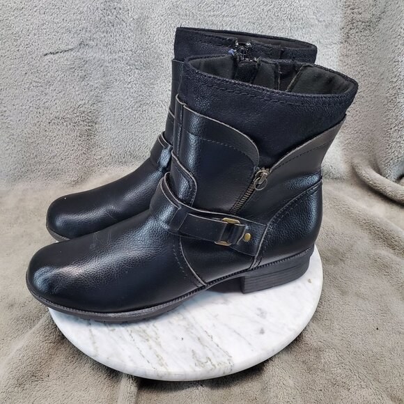 Clarks Shoes Womens Size 11 Black Leather Ankle Boots *Read* - Picture 1 of 7